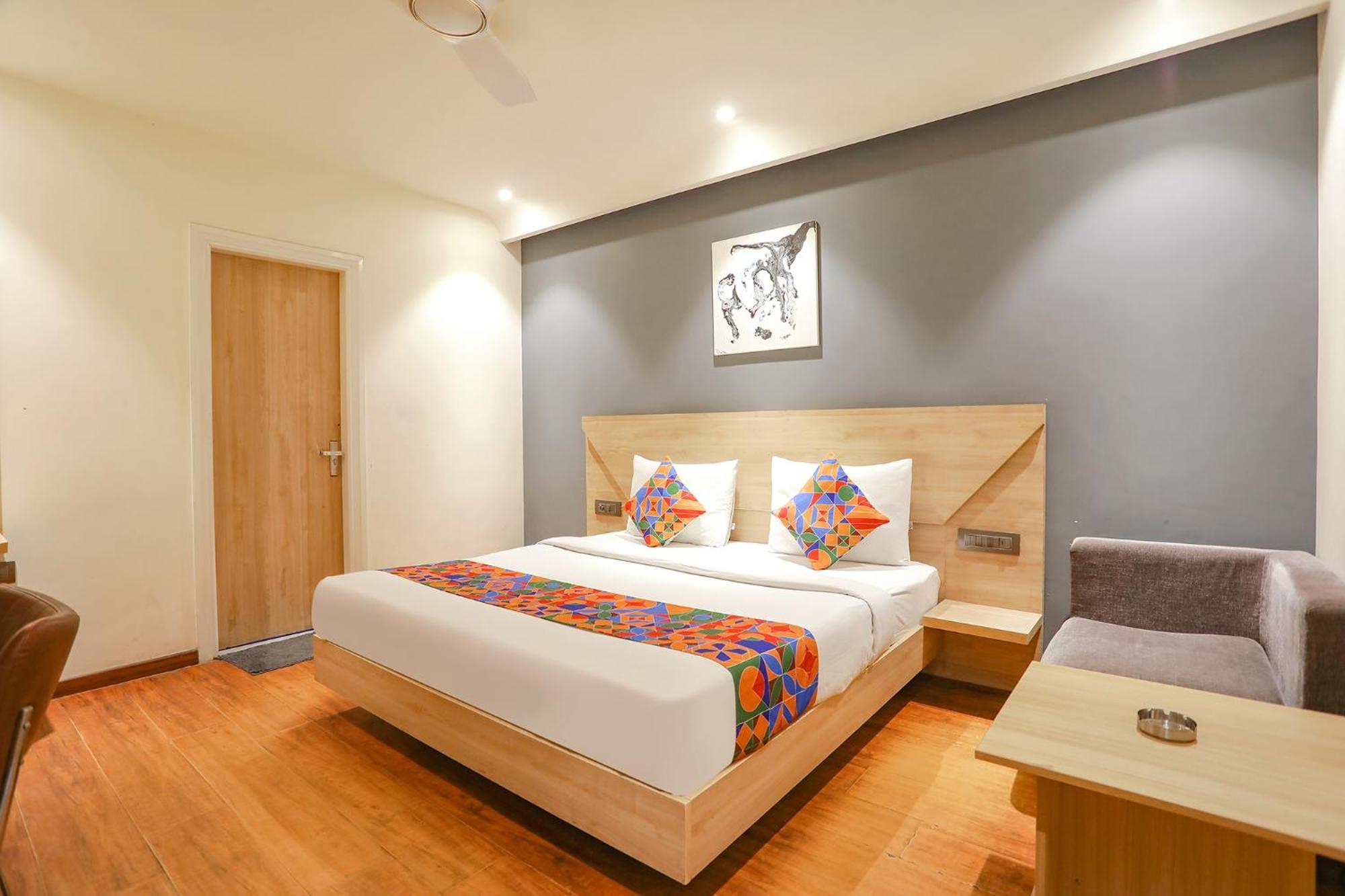 Fabhotel Jhs Studio Gurgaon Zewnętrze zdjęcie