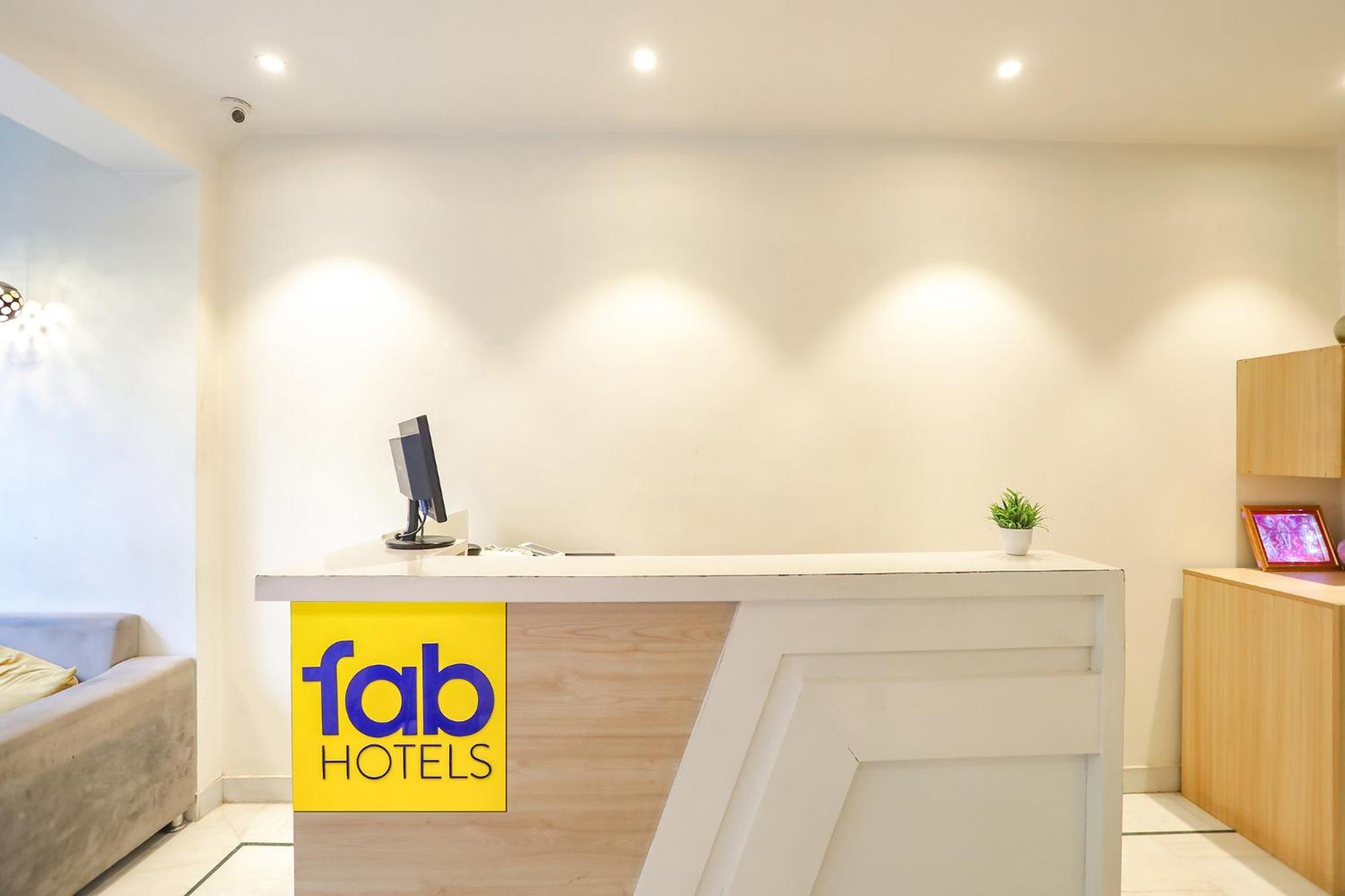 Fabhotel Jhs Studio Gurgaon Zewnętrze zdjęcie