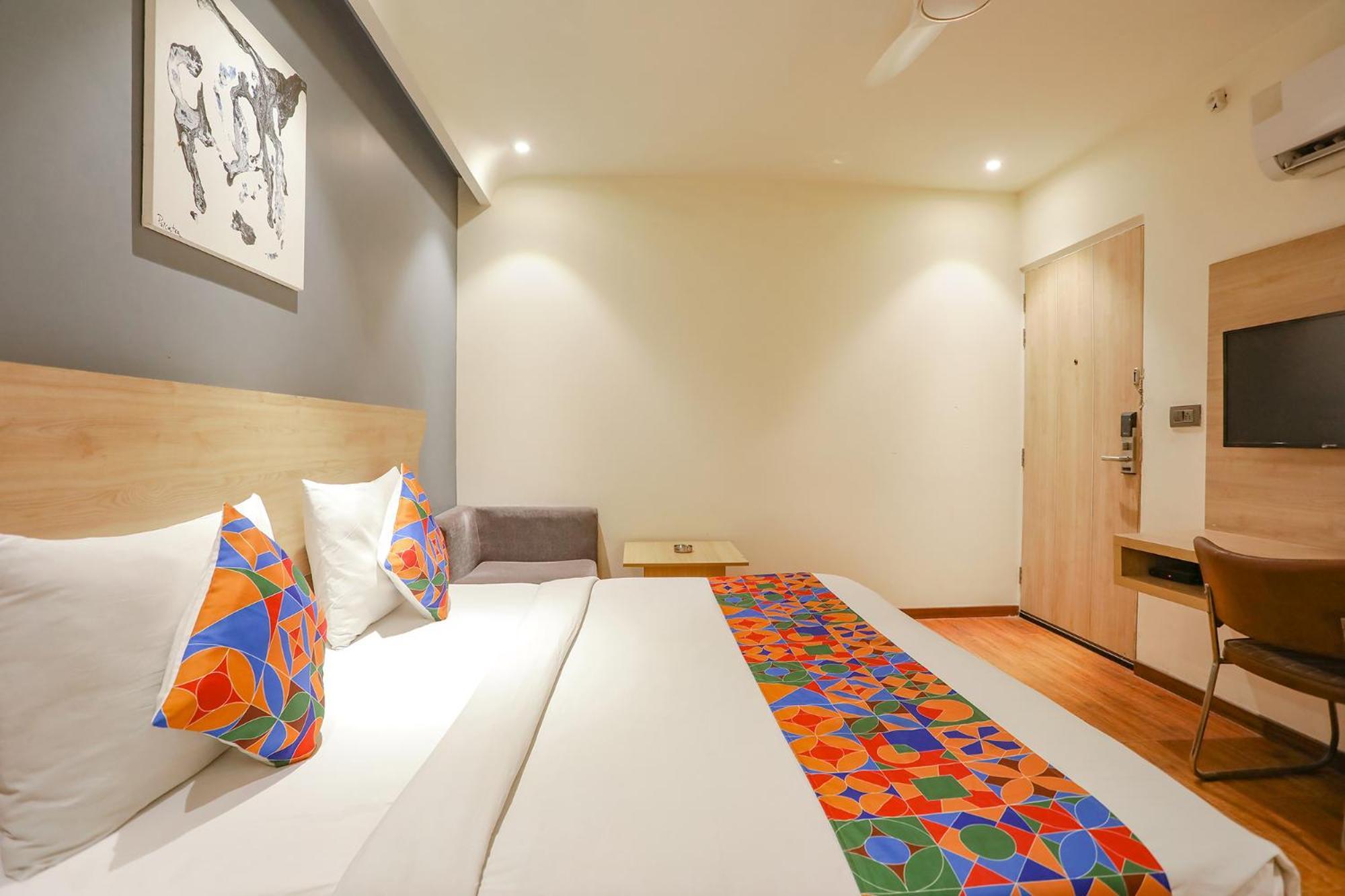 Fabhotel Jhs Studio Gurgaon Zewnętrze zdjęcie